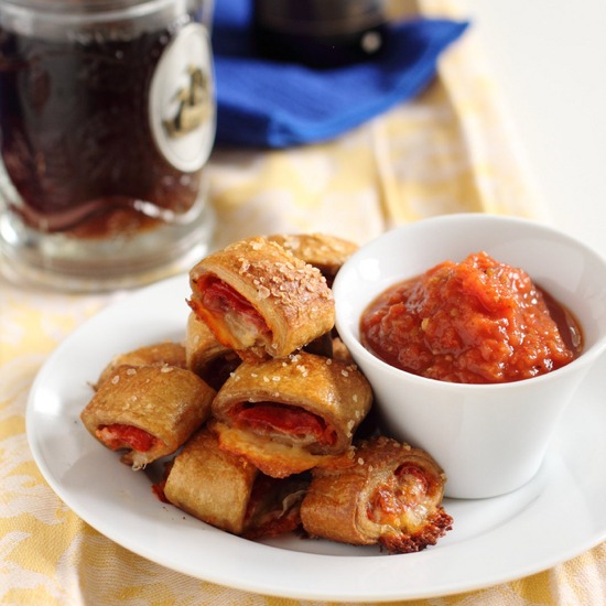 Pizza Pretzel Poppers