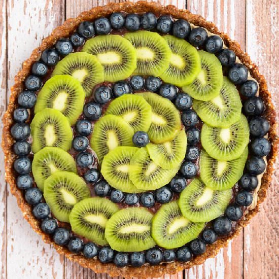 Raw Blueberry-Kiwi Tart