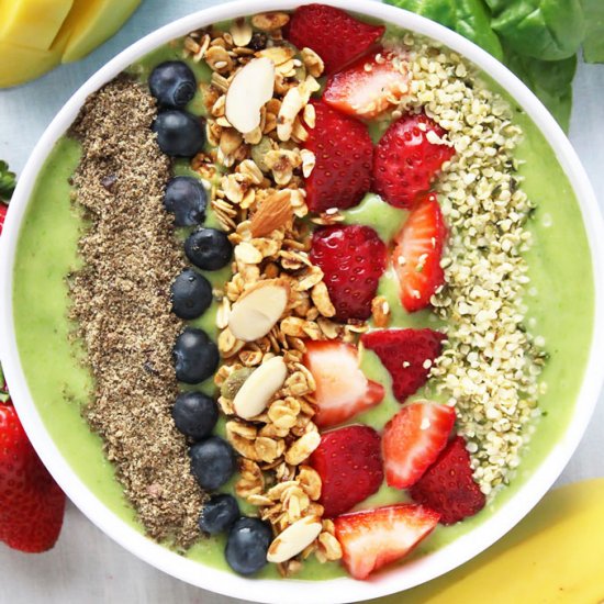 Tropical Green Smoothie Bowl