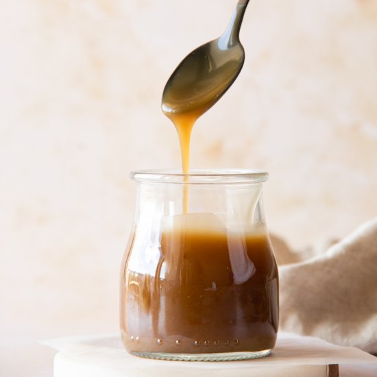 Easy Vegan Caramel Sauce