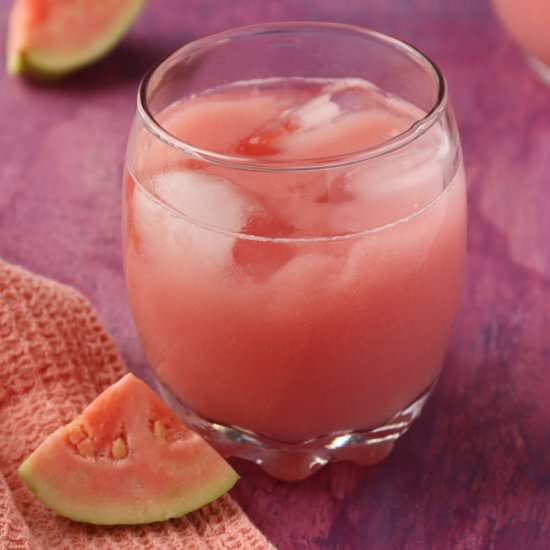 Easy Fresh Guava Juice