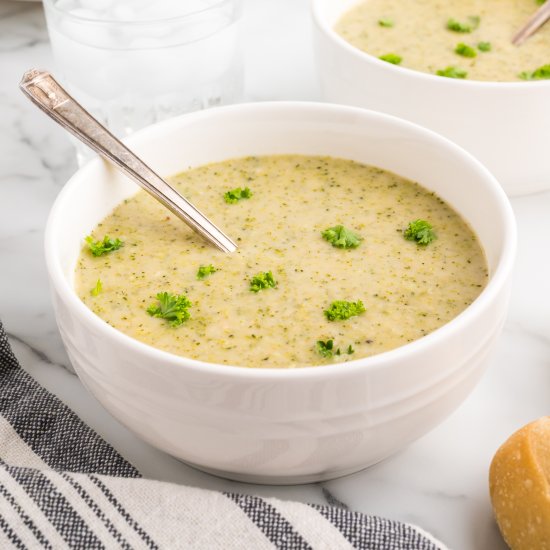 White Bean Soup with Broccoli