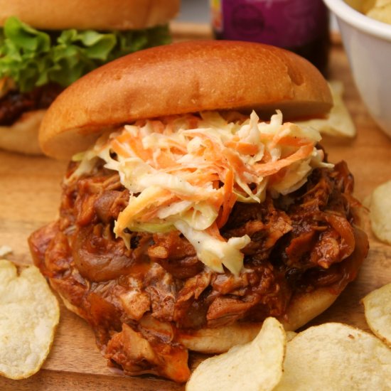 BBQ Pulled Chicken Burger