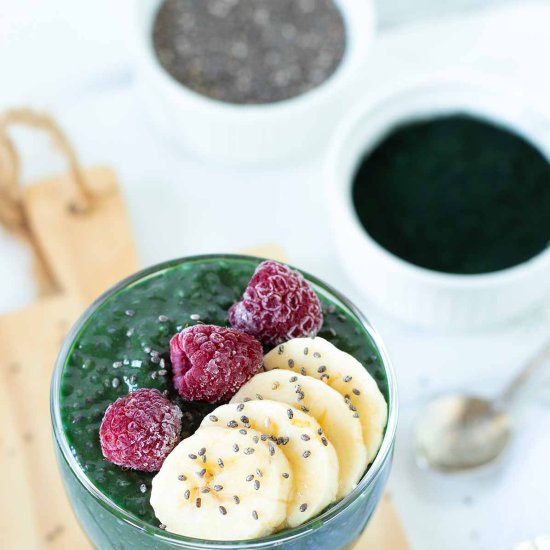 Green Spirulina Chia Pudding