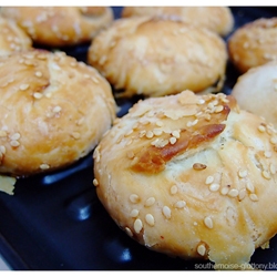 Chinese Pastry with Molasses Filling