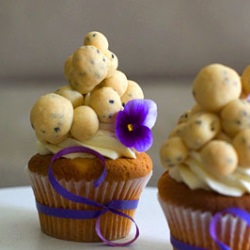 Lemon Pebble Cupcakes