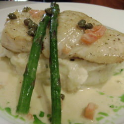 Pan Roasted Halibut with Asparagus