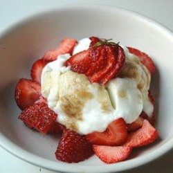 Strawberries with Yogurt…