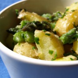 Asparagus and Potato Salad with Chives