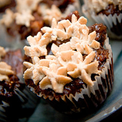 Chocolate Bread Pudding Cupcakes