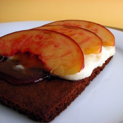 Nectarines with Gingersnaps