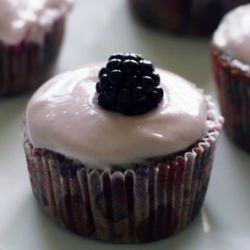 Blackberry Vanilla Cupcakes