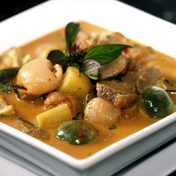 Kaeng Ped Pett Yang