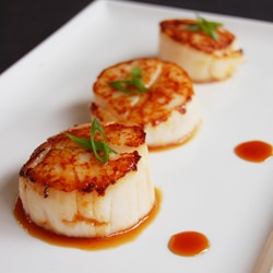 Orange Soy Glazed Scallops