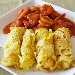 Lacy Pancakes with Prawn Sambal