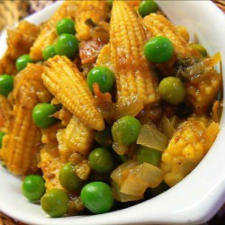 Baby Corn & Green Peas Curry