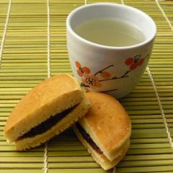 Dorayaki and Sencha Green Tea