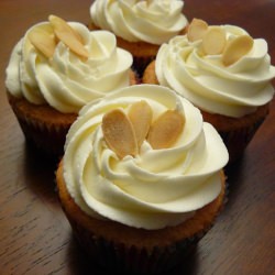 Cherry and Almond Cupcakes