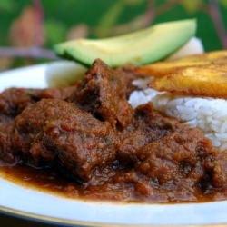 Seco de Carne Con Tamarindo