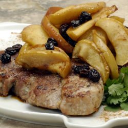 Cinnamon rubbed Pork Chops / Apples