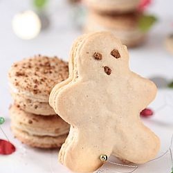 Gingerbread Men Macarons