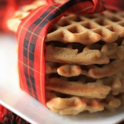 Cinnamon Waffles & Dulce de leche