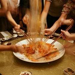 Auspicious Raw fish Salad Tossing