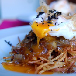 Glamorous Fried Eggs with Chips