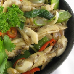 Stir-fry Razor Clam