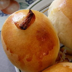 Pineapple Raisin Cream Cheese Buns