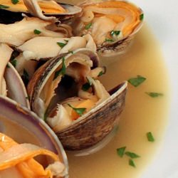 Clams with Maitake Mushrooms