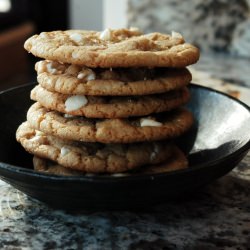 White Chocolate Macadamia Cookies