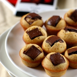 Chili Chocolate Financiers