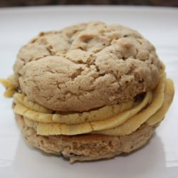 Oatmeal Raisin Whoopie Pies