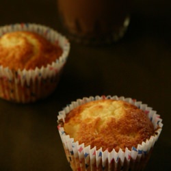 Pear and Cardamom Cupcakes