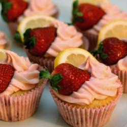 Strawberry Lemonade Cupcakes