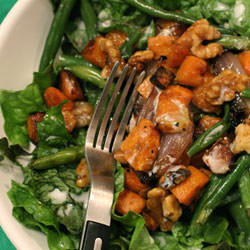 Red-Leaf Salad with Sweet Potatoes