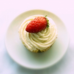 Strawberry Banana Cupcake