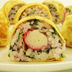 Omelette Rice Rolls