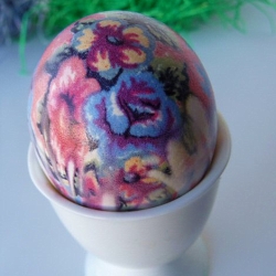 Silk Dyed Egg