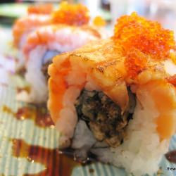 Salmon Aburi Roll