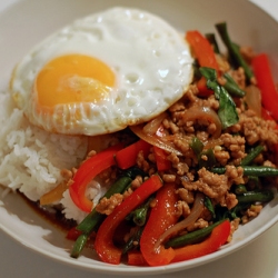 Moo Pad Krapow