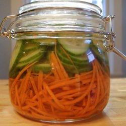 Sweet Pickled Cucumber and Carrot