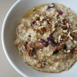 Cinnamon-Honey Steel Cut Oatmeal