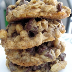 Oatmeal Choc Chip Walnut Cookies