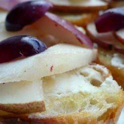 Goat Cheese Crostini