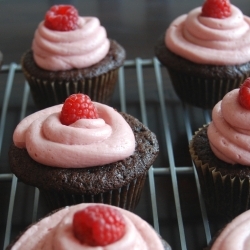 Chocolate Cupcakes & Raspberry