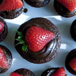 Strawberry Chocolate Cupcakes