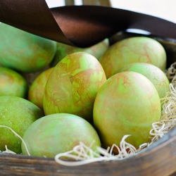 Naturally-Dyed Easter Eggs