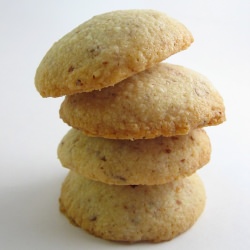 Uraro-Almond Cookies